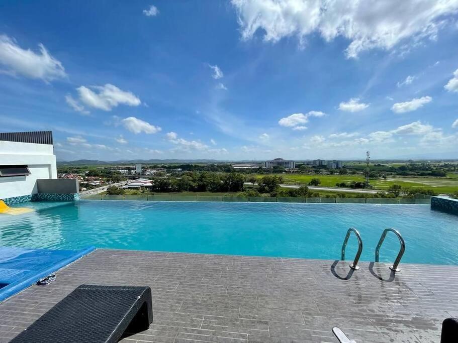 Myrumah Imperio Home , Alor Setar 3Br With Sky Infinity Pool Zewnętrze zdjęcie